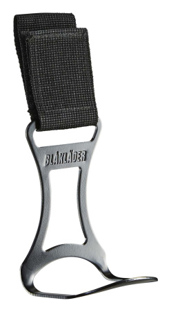 Vasarapidike tarrakiinnityksellä Musta, Blåkläder