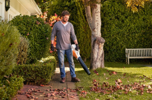 BGA 57 Akkupuhallin Sis AK20 Ja Al101, Stihl 5