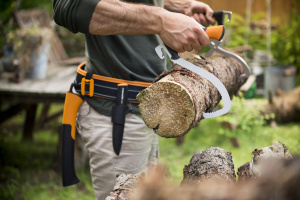 NOSTOKOUKKU WOODXPERT FISKARS 2