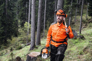 Stihl DuroFlex sadetakki – vedenpitävä, joustava huomiotakki ulkotöihin 2