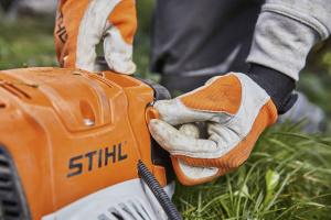 FS 131 Raivaussaha polttomoottorii, Stihl 3