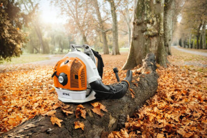 BR 700 Reppupuhallin, Stihl 3