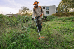 FSA 200.0 Akkutrimmeri/raivaussaha runko, Stihl 6