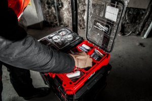 ENSIAPUPAKKAUS DIN 13157 PACKOUT, Milwaukee 8