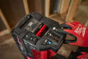 AKKU MXF HD812, Milwaukee 4