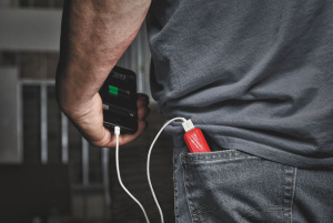 VARAVIRTALÄHDE + USB C KAAPELI, L4 PPS-301, Milwaukee 5