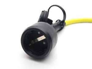 ADAPTERI SCHUKO NAARAS - CEE UROS KELT. 0,3M 2