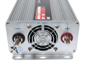 C-PWR INVERTTERI 24V->230V 1000W 2