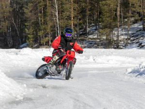 Honda CRF110, 109cc, 4-tahti crossipyörä 5
