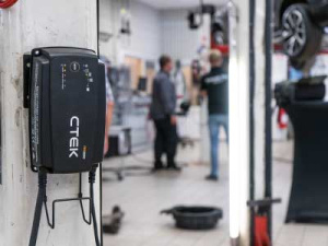 AKKULATURI CTEK PRO25SE EU 12V/25A 6M KAAPELIT 3