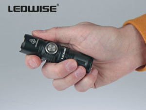 LEDWISE SAINT XP-L LED-TASKULAMPPU 7