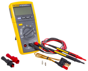 YLEISMITTARI FLUKE233 3