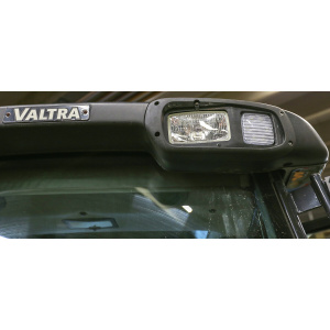 TYÖVALON ASENNUSKEHYS VALTRA 2
