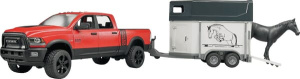 RAM Power Wagon -lava-auto ja hevoskuljetusvaunu 2