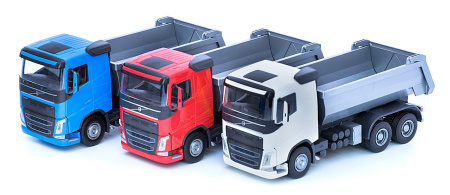 EMEK Volvo FH 3-akselinen maansiirtoauto