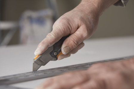 MATTOVEITSI KIINTEÄTERÄINEN CARBONMAX FISKARS
