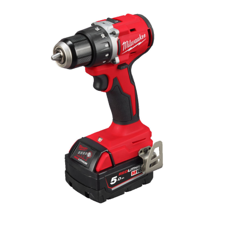 Kompakti Milwaukee M18 BLDDRC-502C hiiliharjaton akkuporakone kahdella akulla ja laturilla, 4933492835