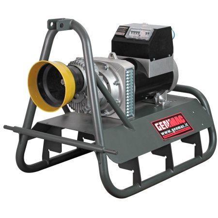 GENERAATTORI TRAKTORIKÄYTTÖINEN 30KVA 400V/230V A